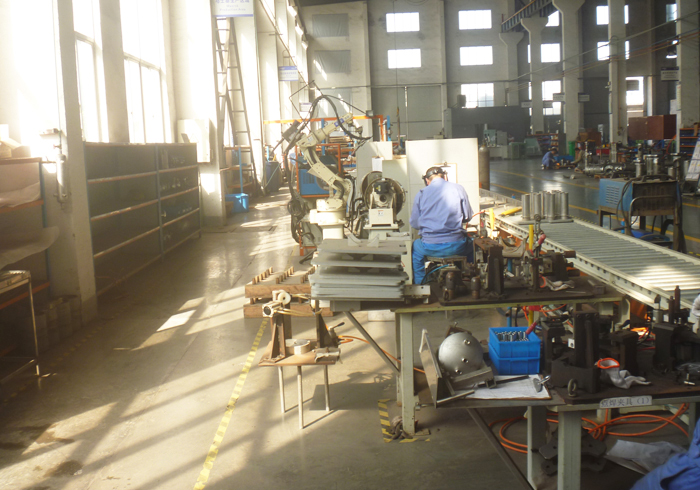 小型冷凝器生产线